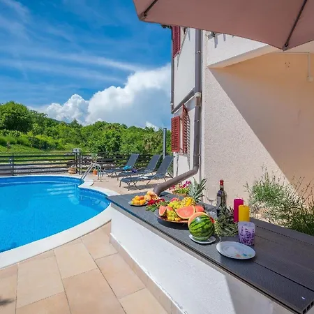 Fuer 2 Personen Ca 22 Qm In Drenje, Istrien Bucht Von Rasa Apartment