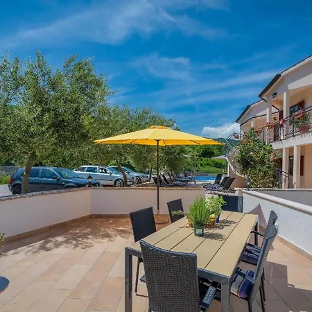 Apartment Fuer 2 Personen Ca 22 Qm In Drenje, Istrien Bucht Von Rasa *